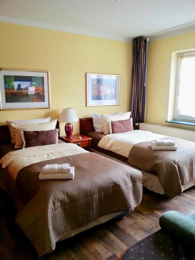 Ingrids Ferienwohnung Mit Balkon In Thiede Naehe See 잘츠기터 외부 사진